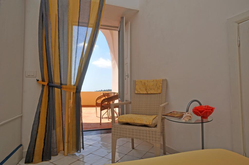 Hotel La Casa sul Mare Procida Habitación foto